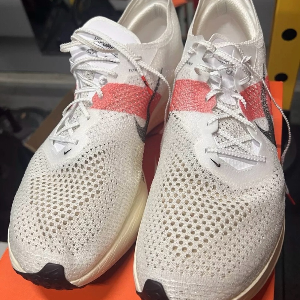 Nike men's Vaporfly Next % 3 Running Shoes